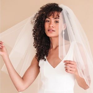 Dareth Colburn 2-Layer Cut Edge Veil